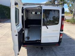 2018 RENAULT TRAFIC FORMULA EDITION SWB X82 MY18 White