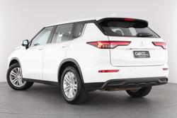 2022 Mitsubishi Outlander ES