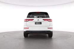 2022 Mitsubishi Outlander ES