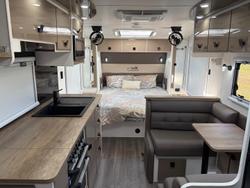 2026 Coach RV HM SERIES 20ft **Was 109,990 now $99,990**