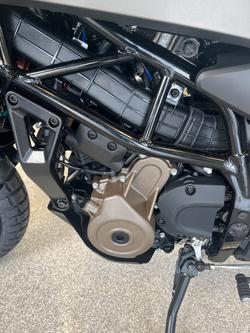 2025 HUSQVARNA SVARTPILEN 401 VELOCITY GREY