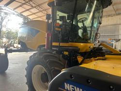 2020 NEW HOLLAND Speedrower 240 Yellow