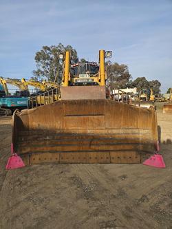 2010 CAT D8t Yellow