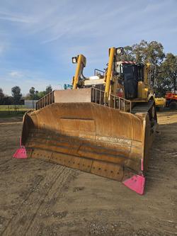2010 CAT D8t Yellow