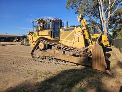 2010 CAT D8t Yellow