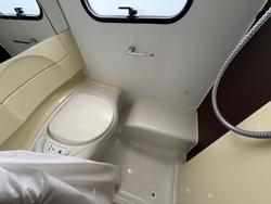 2018 Adria Altea 552