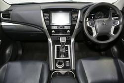 2023 Mitsubishi Pajero Sport GLS