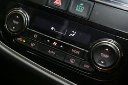 2017 Mitsubishi Outlander LS