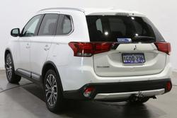 2017 Mitsubishi Outlander LS