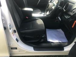 2011 Toyota Kluger KX-R