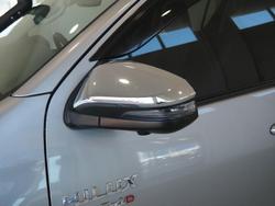 2023 Toyota Hilux SR5