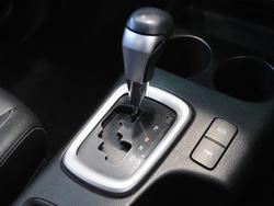 2023 Toyota Hilux SR5