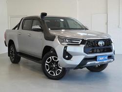 2023 Toyota Hilux SR5
