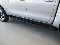 2023 Toyota Hilux SR5