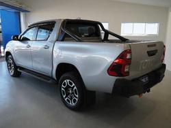 2023 Toyota Hilux SR5