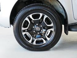 2023 Toyota Hilux SR5