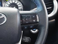 2023 Toyota Hilux SR5