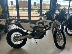 2026 HUSQVARNA FE250 WHITE