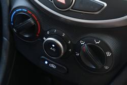 2016 Hyundai Accent SR