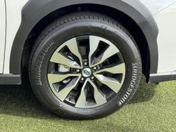 2025 Subaru Outback AWD Touring