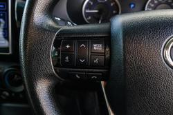 2017 Toyota Hilux SR