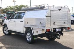 2017 Toyota Hilux SR