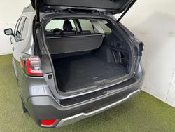 2025 Subaru Outback AWD Touring