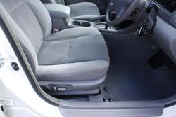 2005 Toyota Camry Altise MCV36R Diamond White