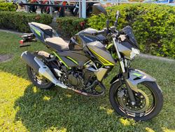 2023 Kawasaki Z400 Black