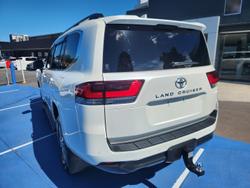2025 Toyota Landcruiser Sahara