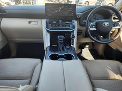 2025 Toyota Landcruiser Sahara