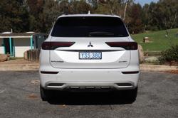 2023 Mitsubishi Outlander Exceed