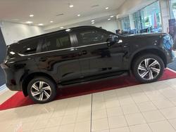 2025 Isuzu MU-X LS-T