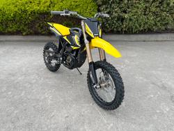 2025 Sur-ron 2025 SUR-RON ELECTRIC HYPER BEE Yellow