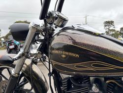 2016 HARLEY-DAVIDSON FXSB SOFTAIL BREAKOUT Gold