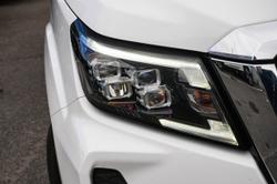 2021 Nissan Navara ST 4x2