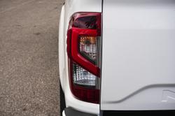 2021 Nissan Navara ST 4x2