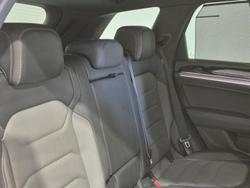 2022 Volkswagen Touareg 210TDI R-Line