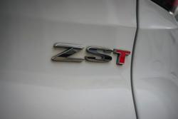 2024 MG ZST Essence