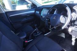 2017 Mitsubishi Outlander LS