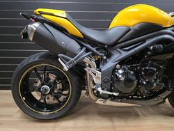 2016 TRIUMPH SPEED 94 Yellow