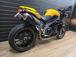 2016 TRIUMPH SPEED 94 Yellow
