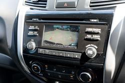 2016 Nissan Navara ST