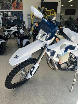 2026 HUSQVARNA TE300 WHITE