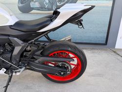 2023 Yamaha YZF-R7LA White