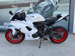 2023 Yamaha YZF-R7LA White