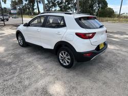 2024 KIA STONIC S YB MY24 White