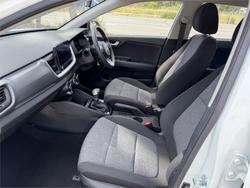 2024 KIA STONIC S YB MY24 White