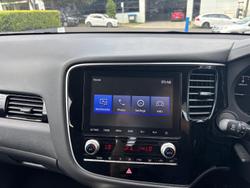 2021 Mitsubishi Outlander ES