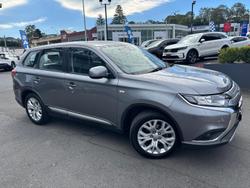 2021 Mitsubishi Outlander ES